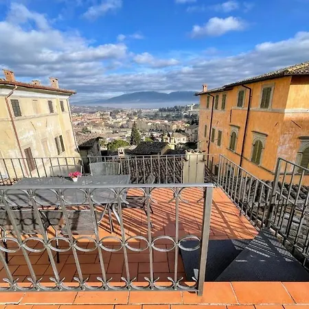 Terrazza Duomo With Spectacular Views La Posterna, 5 Mins Walk No02 * ספולטו