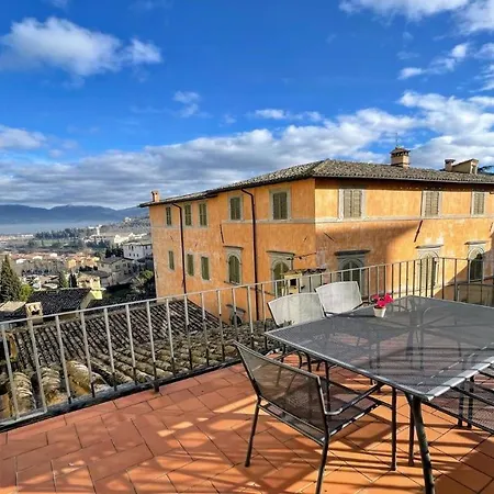דירה Terrazza Duomo With Spectacular Views La Posterna, 5 Mins Walk No02 ספולטו